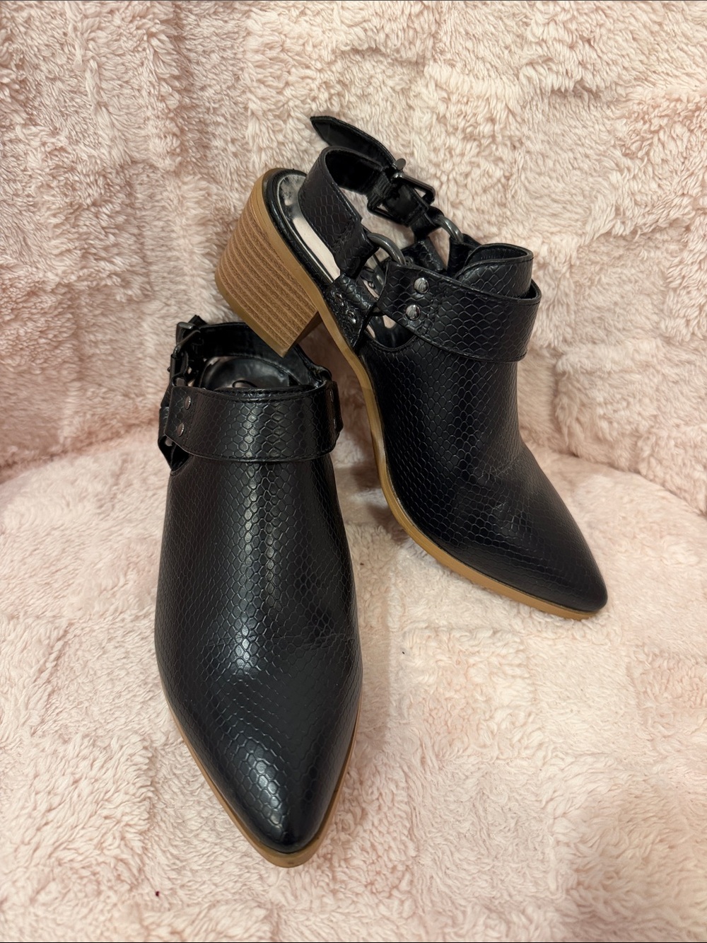 Carlos by Carlos Santana Pacey Black Leather Slingback Booties